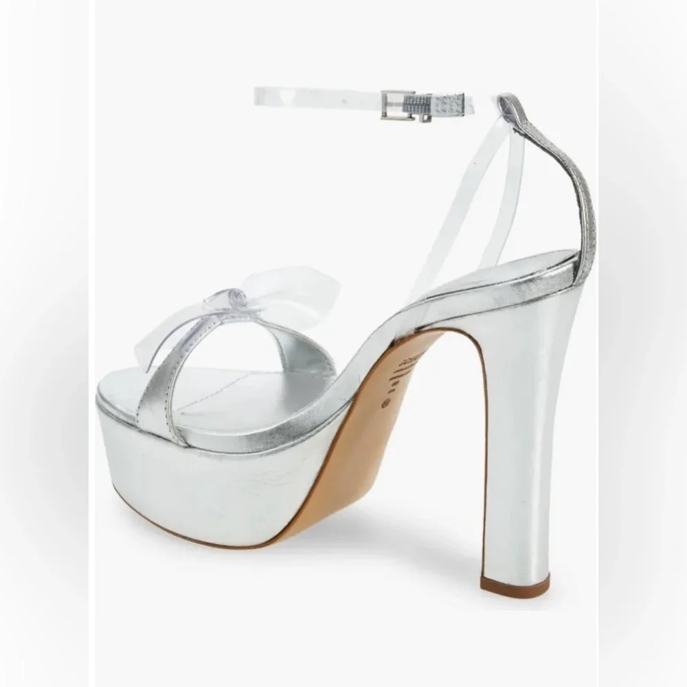 Schutz Elyda Platform Sandal - Prata / transparent - size 6.5